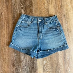 american eagle mom short